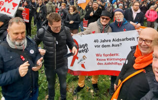 Zusammen mit allen anderen Aidshilfen gegen die geplanten Kürzungen im Sozialbereich in NRW.